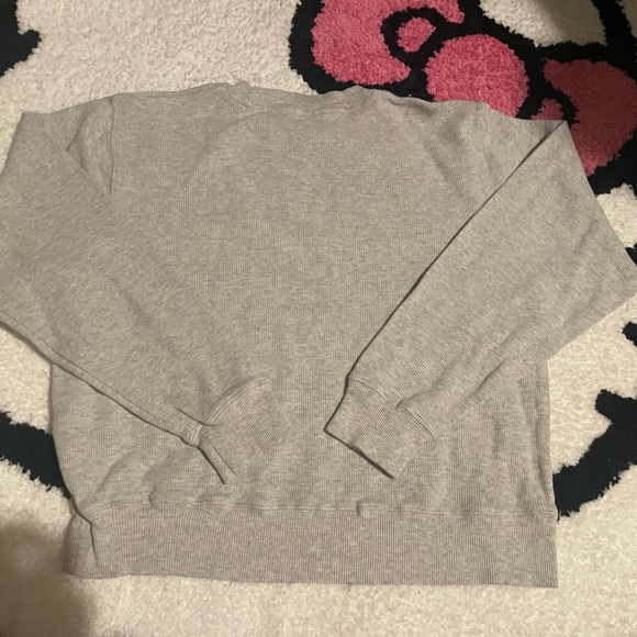 Brandy Melville John Galt Los Angeles California Gray Sweatshirt 💕 - Picture 2 of 4